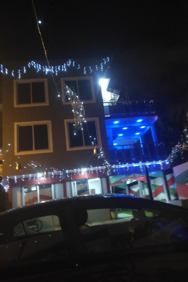 Van Der Salle Accra Exteriör bild